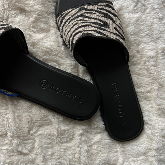 RARE Never Launched Zebra Rothy’s Sandals - Picture 3 of 4